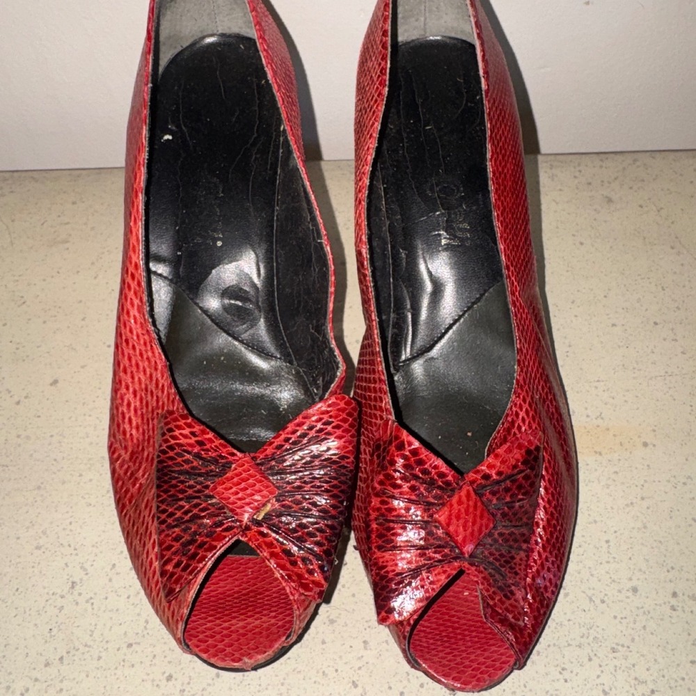 Vintage Red Snakeskin Peep Toe Bow Pumps Kitten Heels Size 8M 122JK05